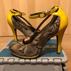 Stunning Fall Heels- Snake Print & Yellow